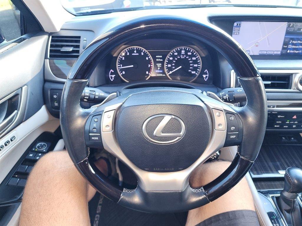 Used 2013 Lexus GS 350 AWD w/ Luxury Pkg w/Cold Weather Pkg image 17