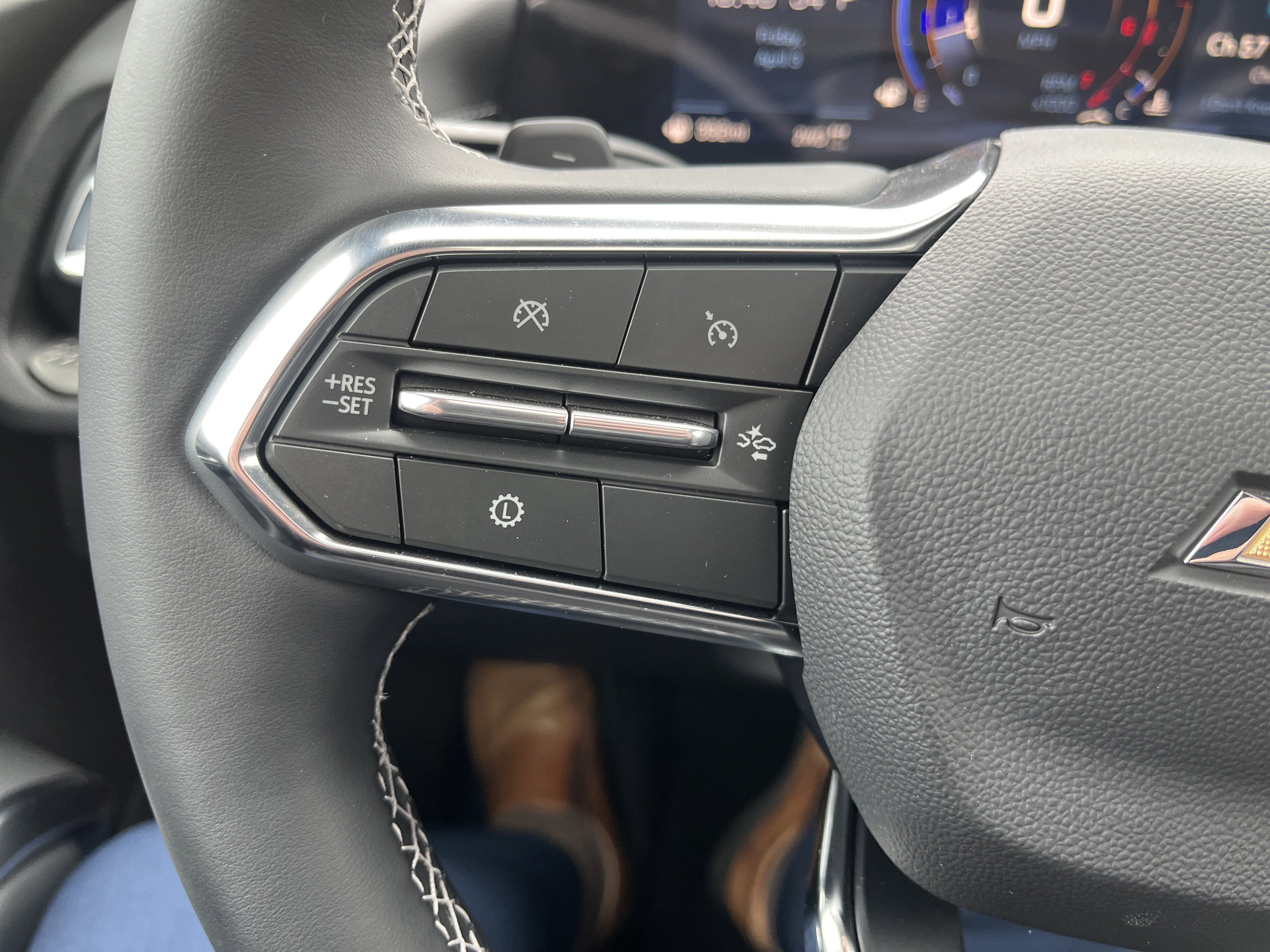 Used 2026 Chevrolet Traverse LT w/ Sun and Wheel Package image 21