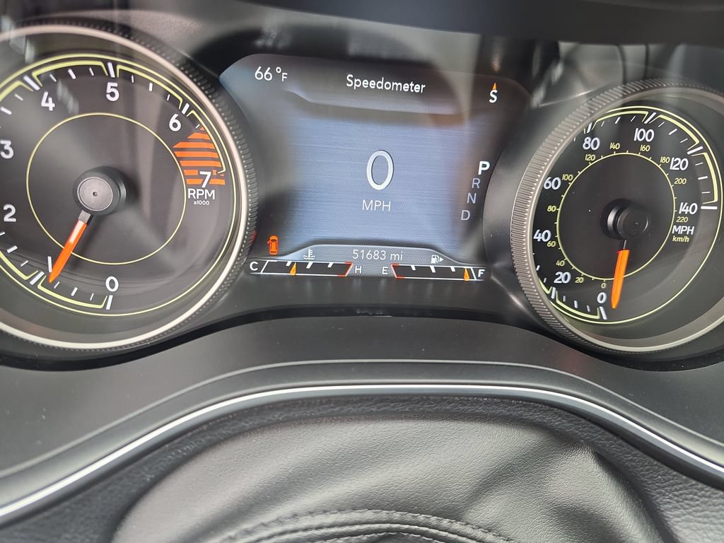 Used 2023 Jeep Cherokee Altitude Lux AWD/4WD image 18