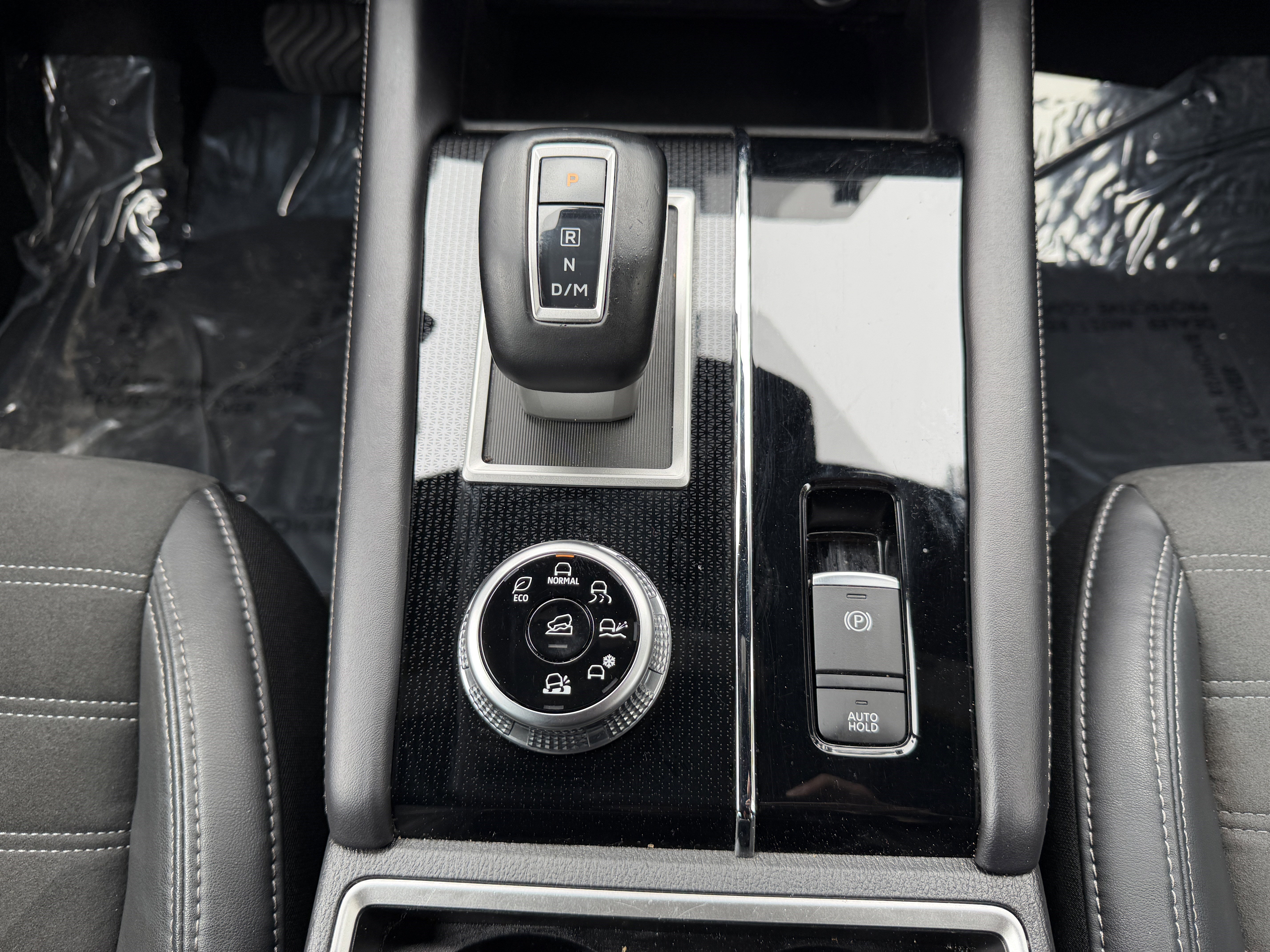 Used 2023 Mitsubishi Outlander SE Black Edition image 26