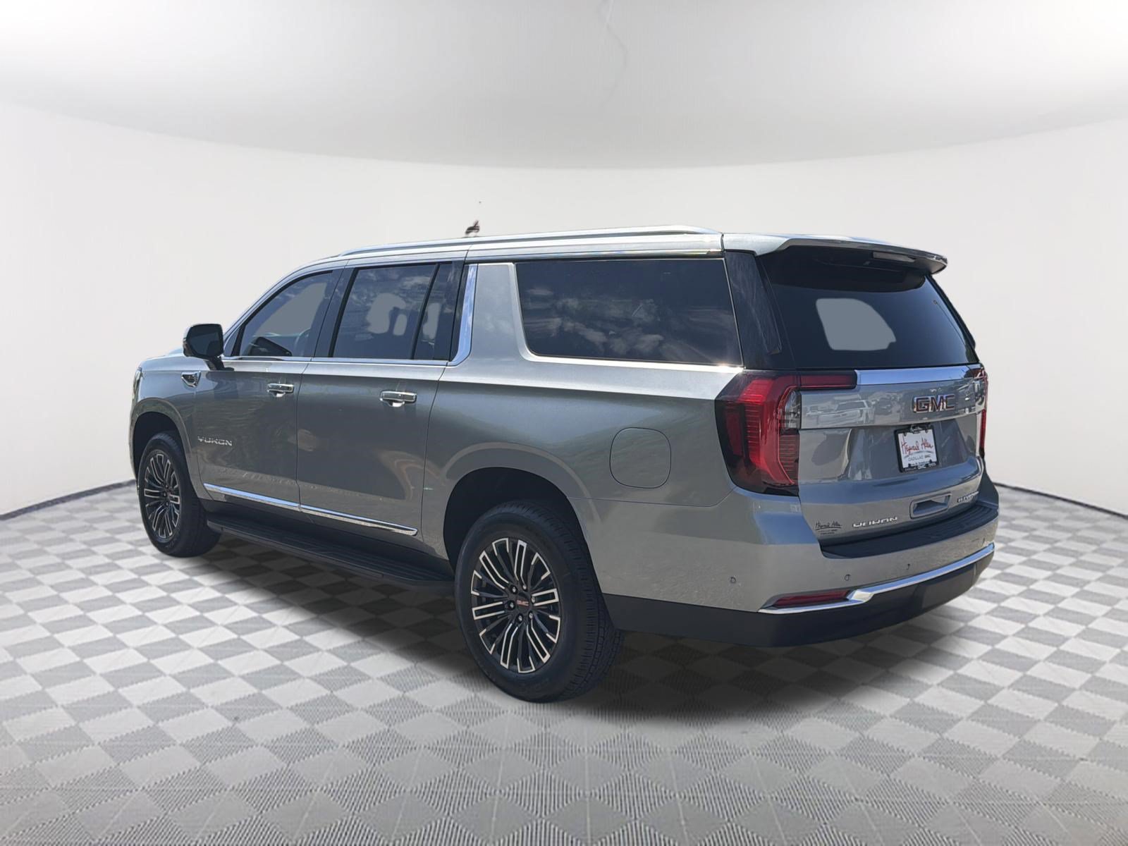 New 2026 GMC Yukon XL Elevation RWD image 8