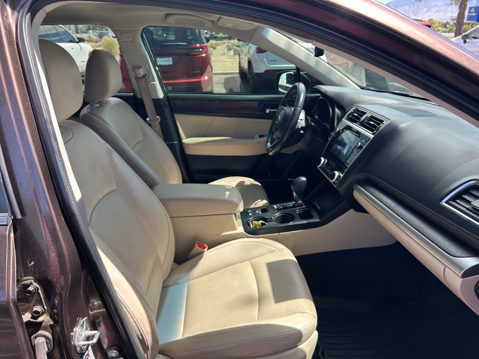 Used 2019 Subaru Outback 3.6R Limited AWD/4WD image 19