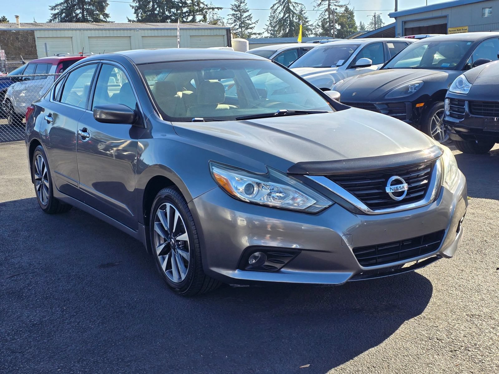 Used 2016 Nissan Altima 2.5 SV FWD image 7