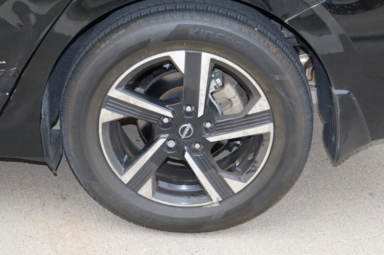 Used 2024 Nissan Sentra SV w/ All-Weather Package FWD image 26