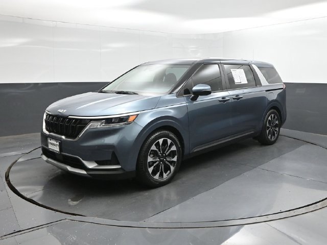 Used 2024 Kia Carnival EX FWD image 33
