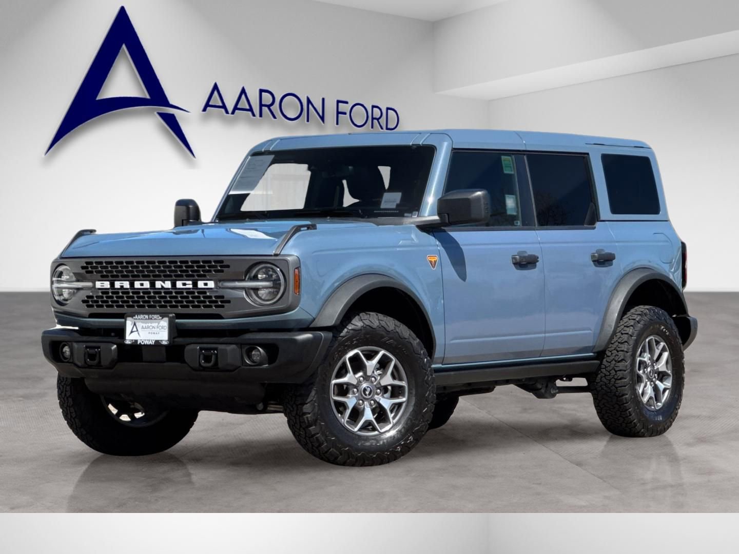 Used 2025 Ford Bronco Badlands image 2