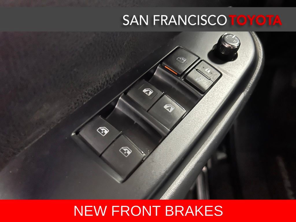 Used 2018 Toyota Highlander SE image 39