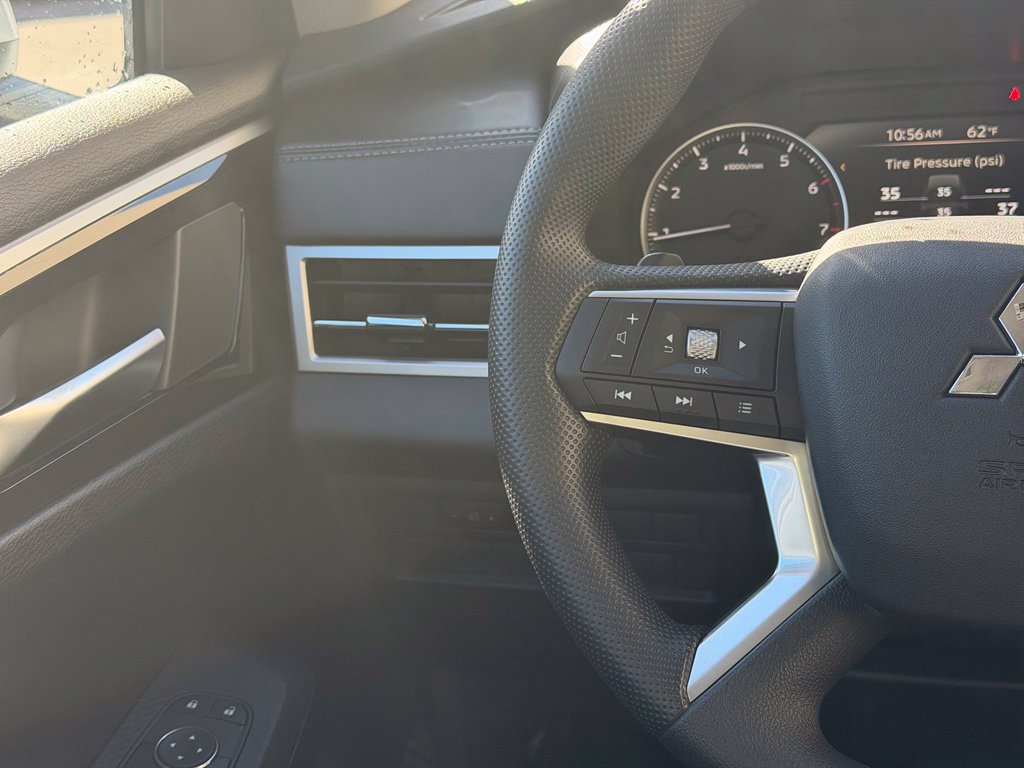 New 2026 Mitsubishi Outlander ES AWD/4WD image 12