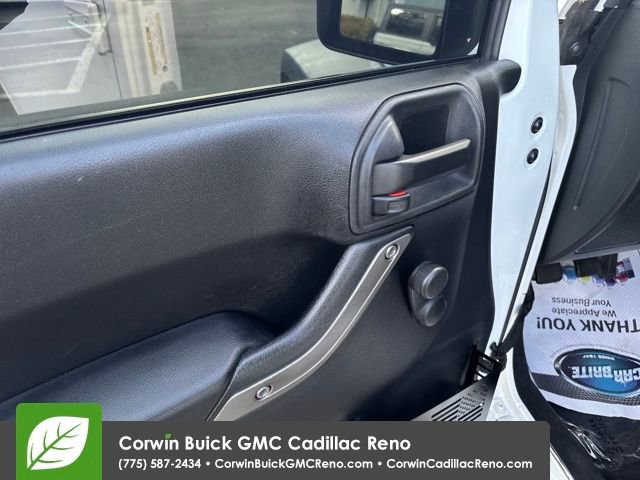 Used 2015 Jeep Wrangler Unlimited Sport image 12