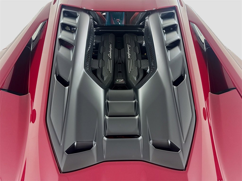 Used 2024 Lamborghini Revuelto image 29