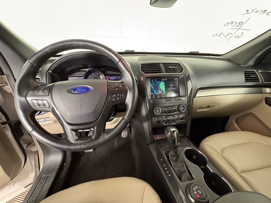 Certified 2019 Ford Explorer XLT w/ Equipment Group 202A image 8