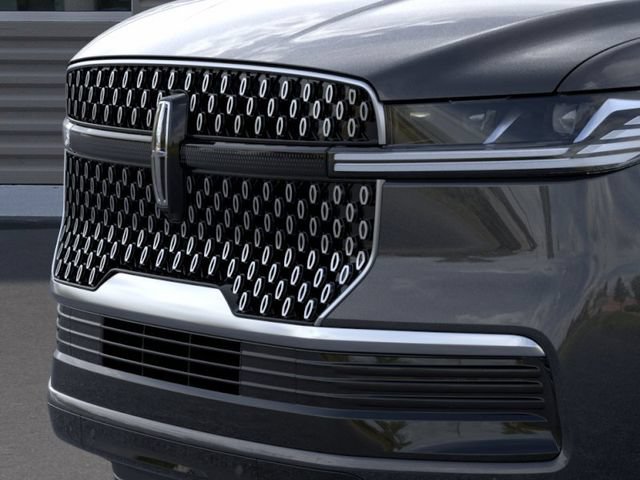New 2026 Lincoln Navigator L Reserve AWD/4WD image 17