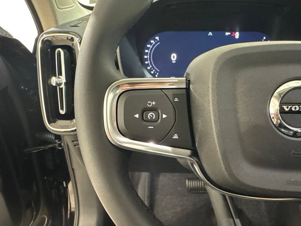 New 2026 Volvo XC40 B5 Plus w/ Protection Package Premier AWD/4WD image 9
