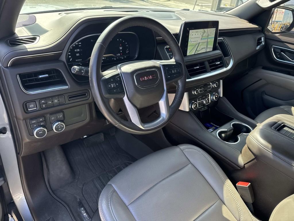 Used 2023 GMC Yukon SLE w/ Gmc Pro Safety Plus Package AWD/4WD image 18