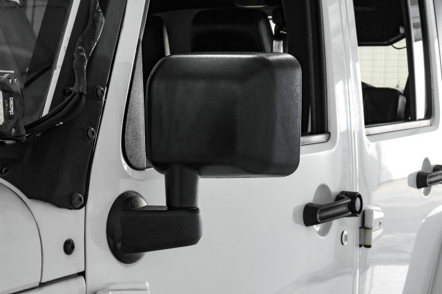 Used 2016 Jeep Wrangler Unlimited Sahara w/ Connectivity Group image 34
