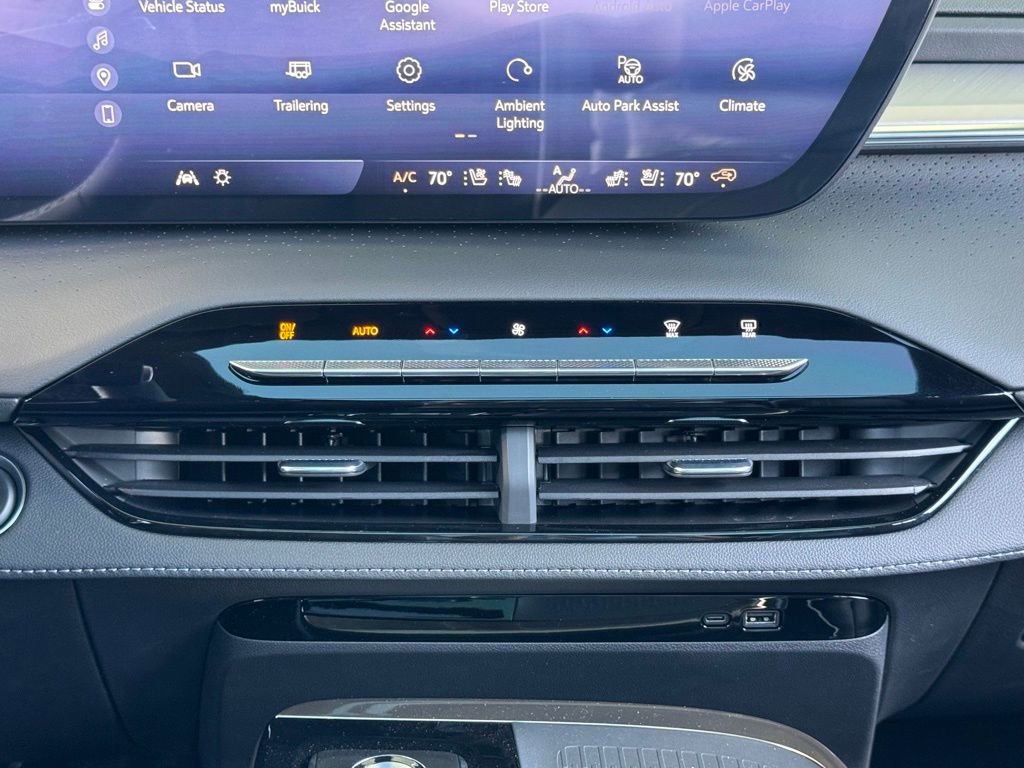 Used 2026 Buick Enclave Avenir w/ Super Cruise Package image 21