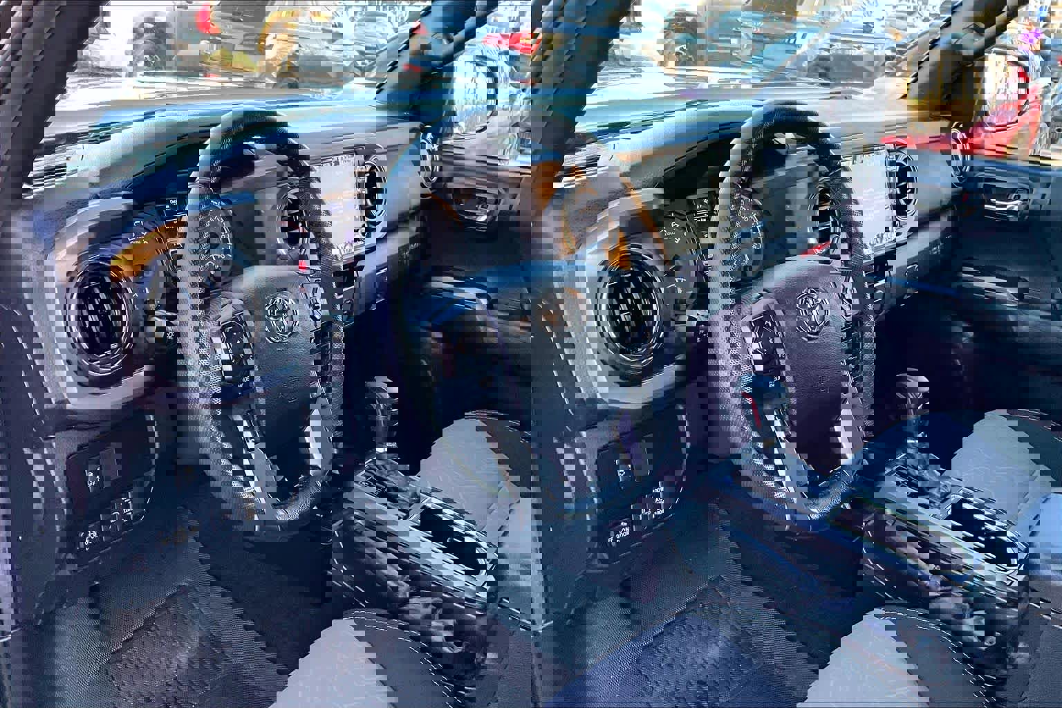 Used 2023 Toyota Tacoma TRD Off-Road image 16