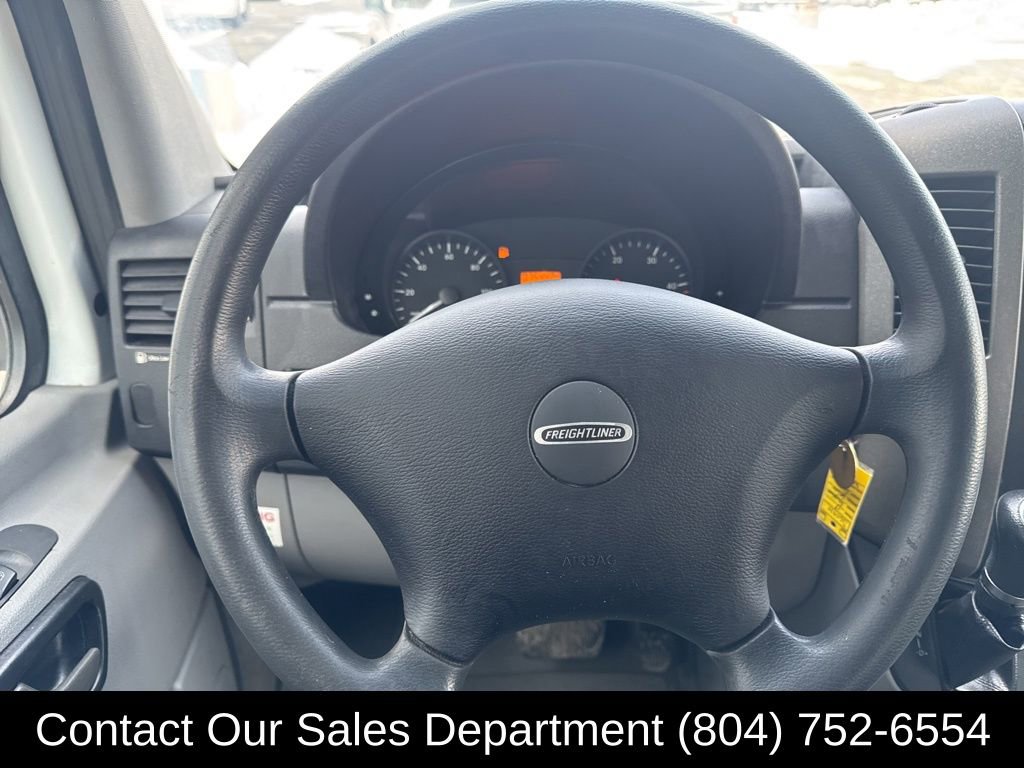 Used 2014 Freightliner Sprinter 2500 image 18