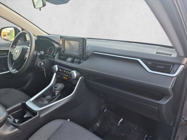 Used 2019 Toyota RAV4 LE w/ Carpet Mat Package FWD image 20