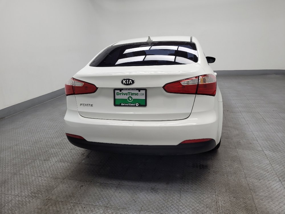 Used 2016 Kia Forte LX image 7
