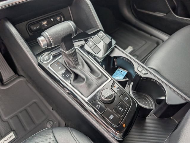 Used 2024 Kia Sportage EX FWD image 16