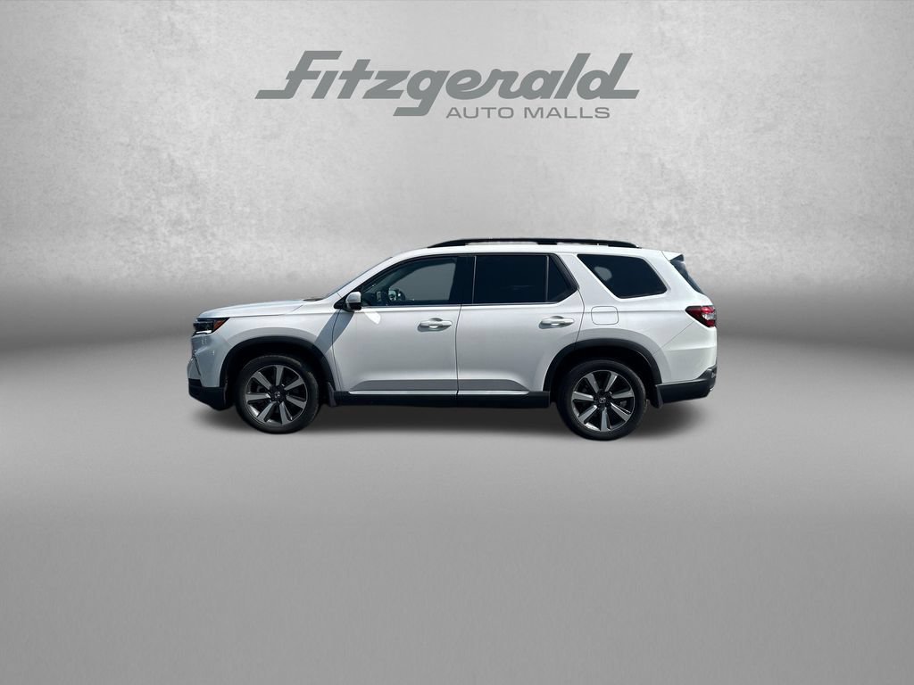 Used 2025 Honda Pilot Touring image 5