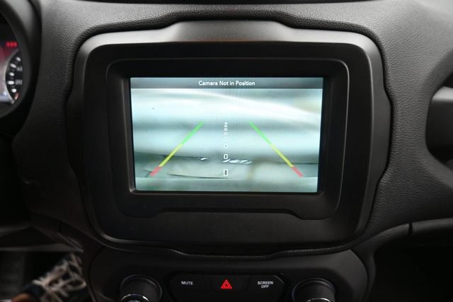 Used 2019 Jeep Renegade Limited AWD/4WD image 19