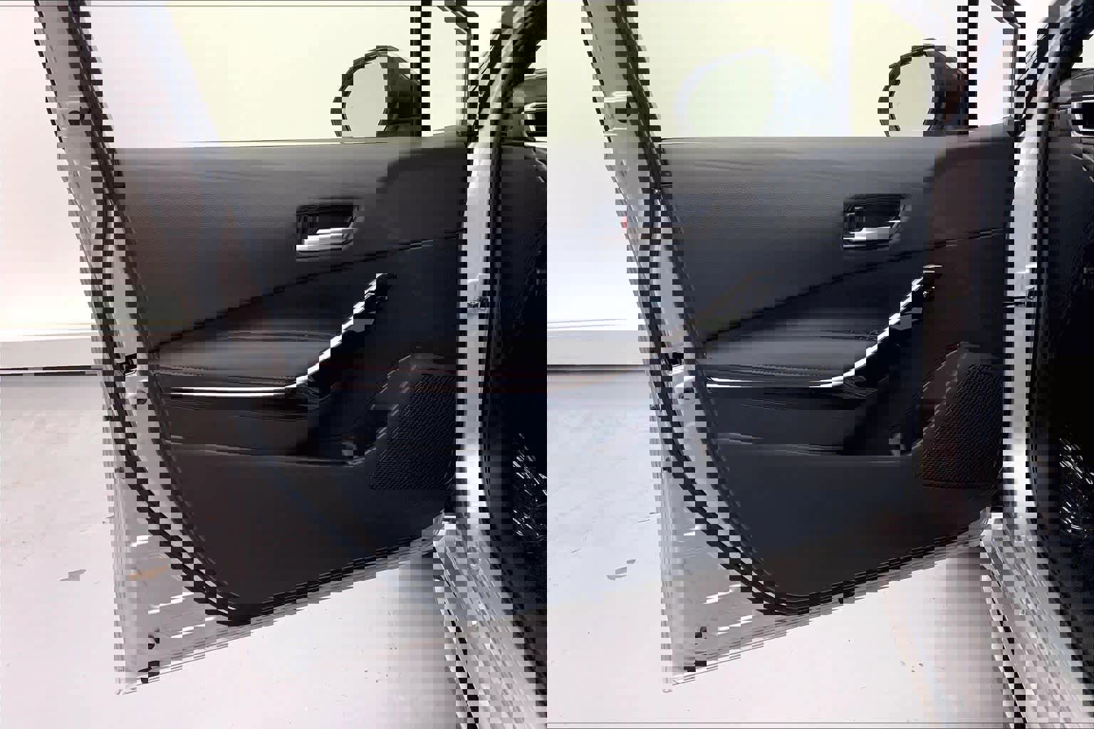 Used 2024 Toyota Corolla XSE image 19