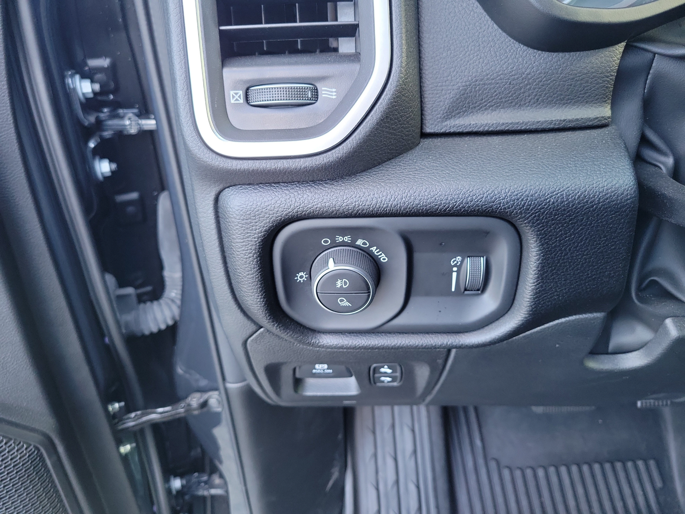 Used 2026 RAM 1500 Big Horn AWD/4WD image 27