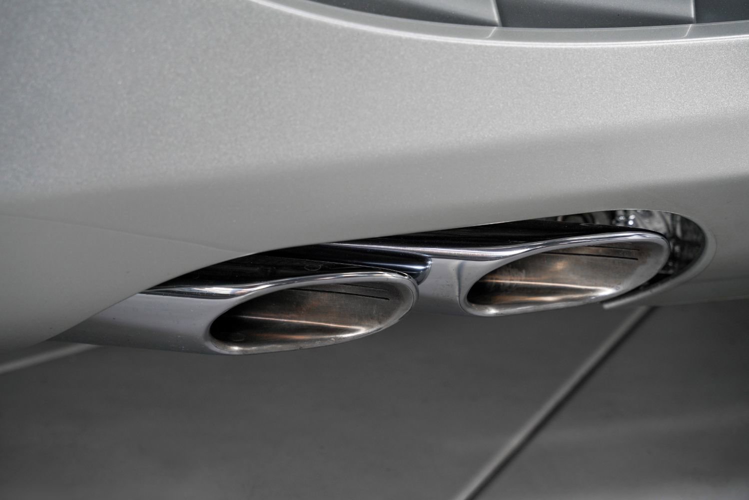 Used 2005 Mercedes-Benz SLR Coupe image 21