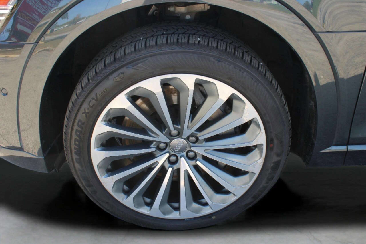Used 2019 Audi e-tron Prestige image 29