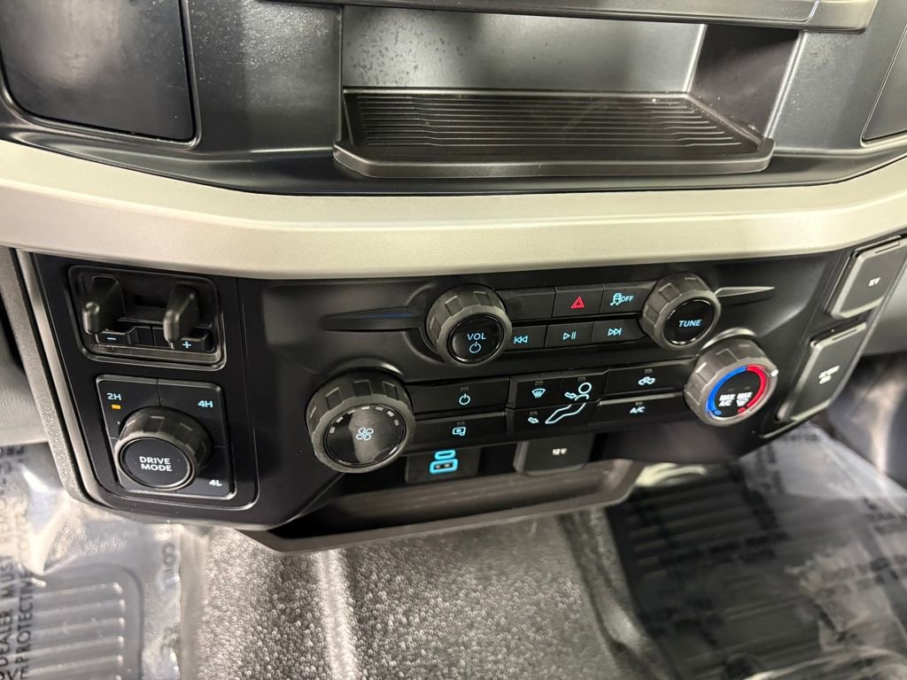 Certified 2025 Ford F350 XL w/ Snow Plow Prep Package image 19