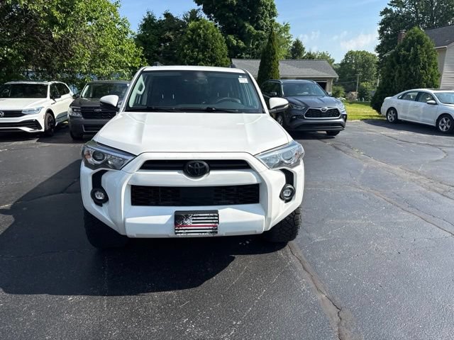 Used 2023 Toyota 4Runner SR5 Premium w/ Moonroof Package AWD/4WD image 2