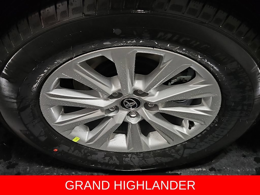 New 2026 Toyota Grand Highlander AWD image 10