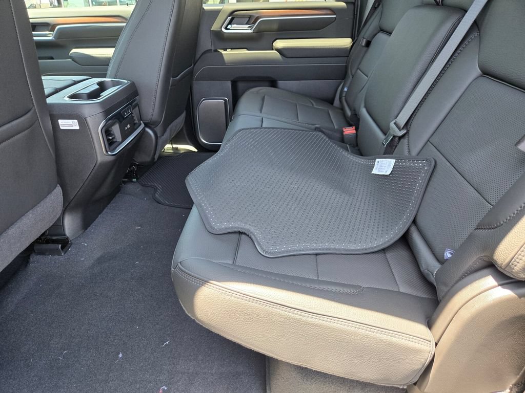 New 2026 GMC Sierra 2500 Denali w/ Denali Reserve Package AWD/4WD image 8