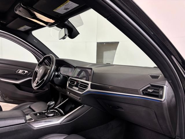 Used 2019 BMW 330i xDrive Sedan w/ Convenience Package AWD/4WD image 19