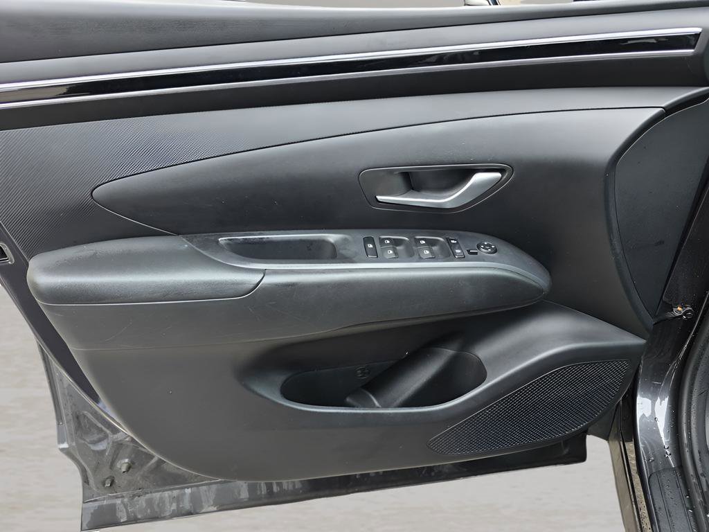 Used 2023 Hyundai Tucson SEL image 17