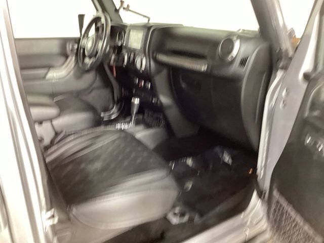 Used 2017 Jeep Wrangler Unlimited Sport AWD/4WD image 34