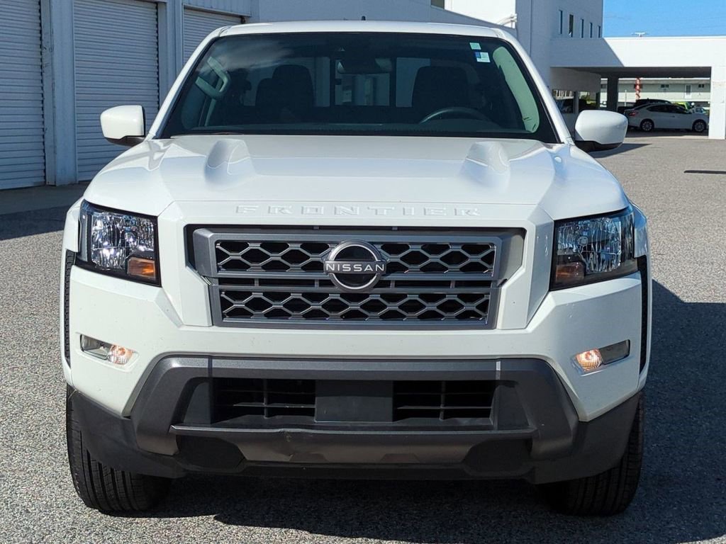 Certified 2022 Nissan Frontier SV image 9