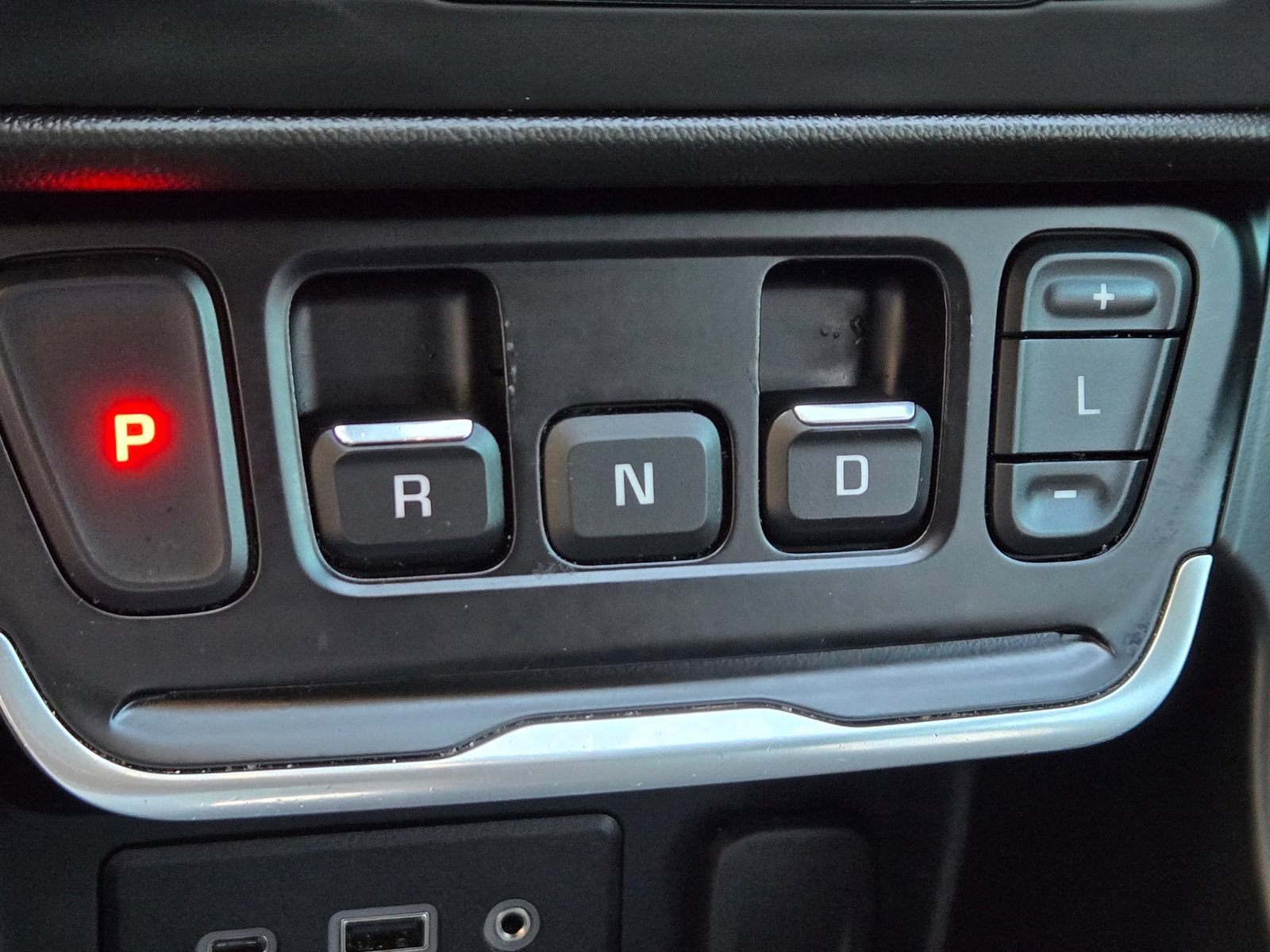 Used 2021 GMC Terrain SLE FWD image 18