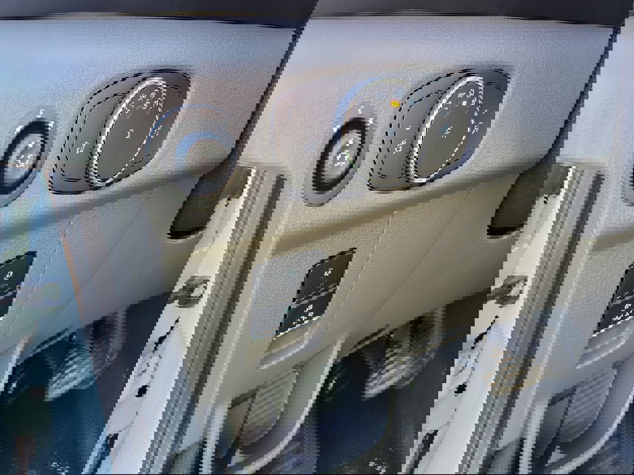 New 2026 Ford Transit 150 Low Roof image 20