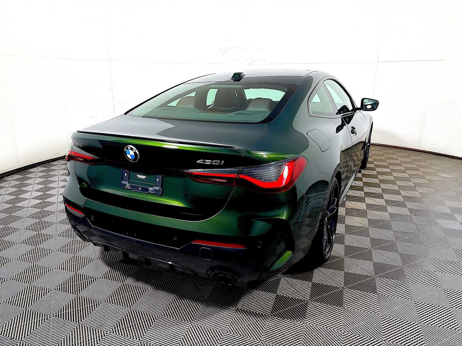 Certified 2024 BMW 430i xDrive Coupe w/ M Sport Package AWD/4WD image 6