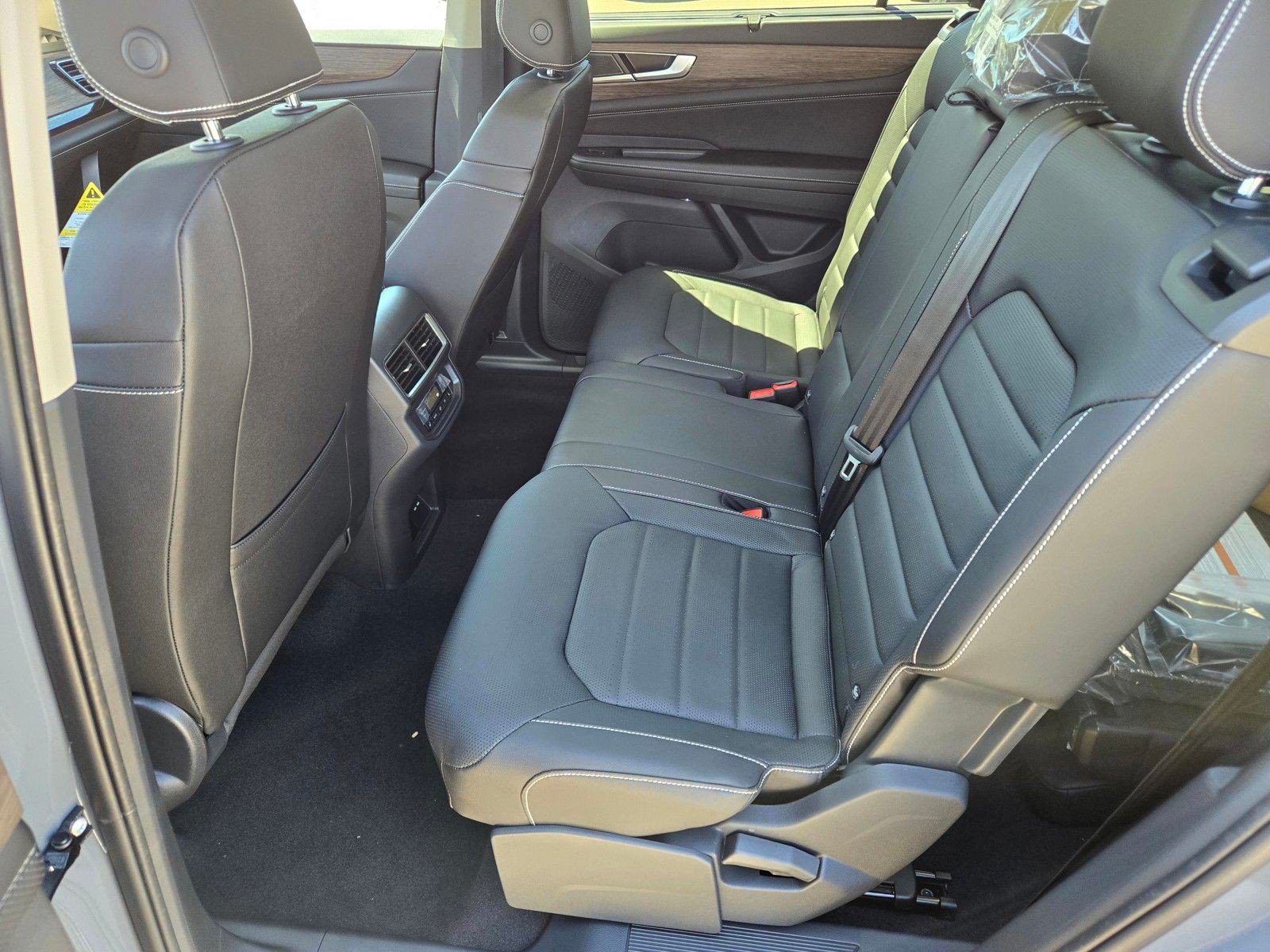 New 2026 Volkswagen Atlas SEL AWD/4WD image 8