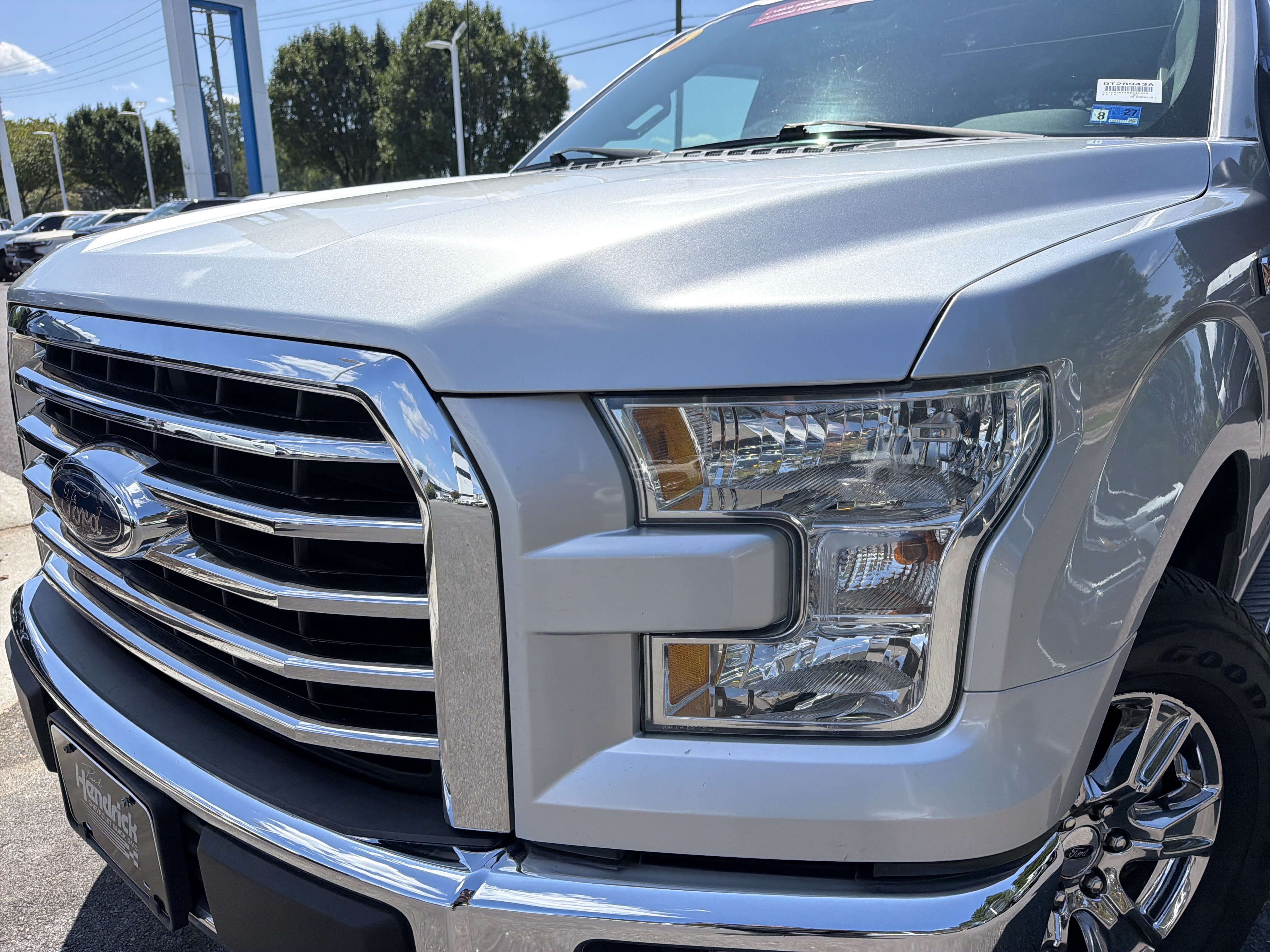 Used 2016 Ford F150 XLT w/ Equipment Group 302A Luxury AWD/4WD image 6