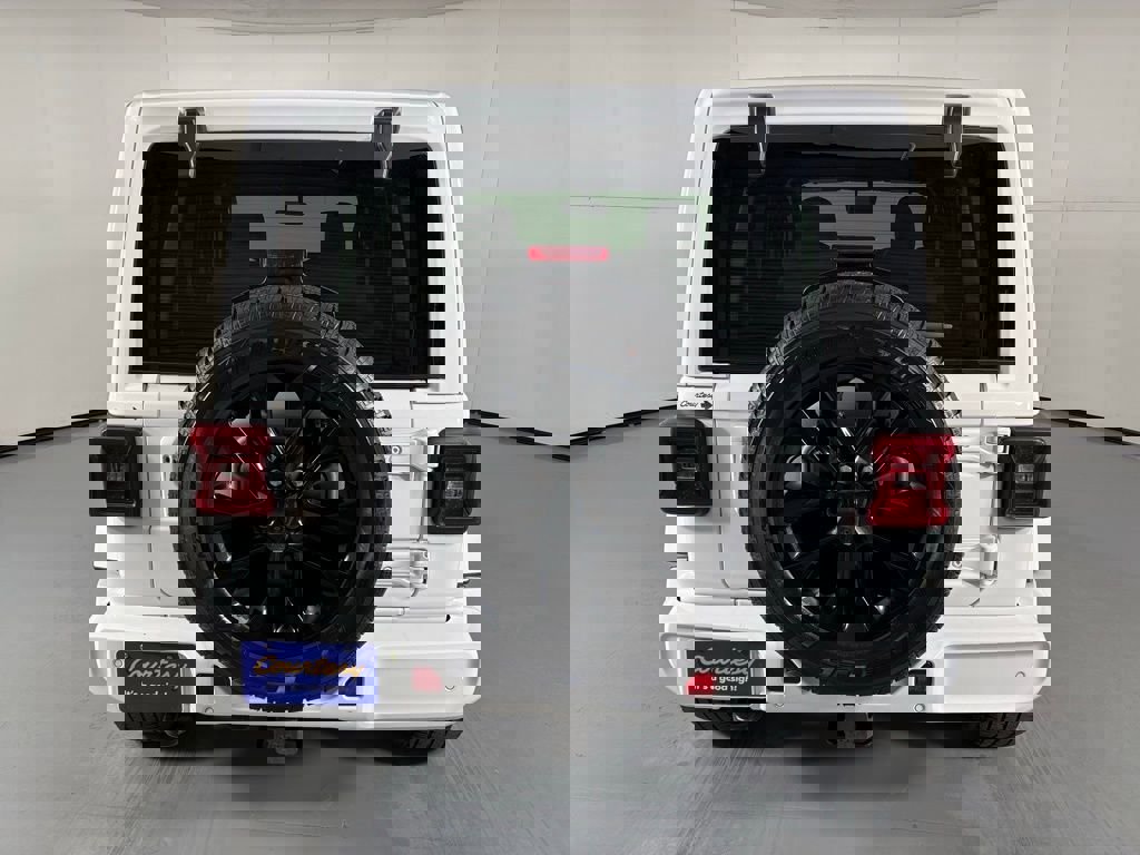 Used 2023 Jeep Wrangler Unlimited Sahara image 7