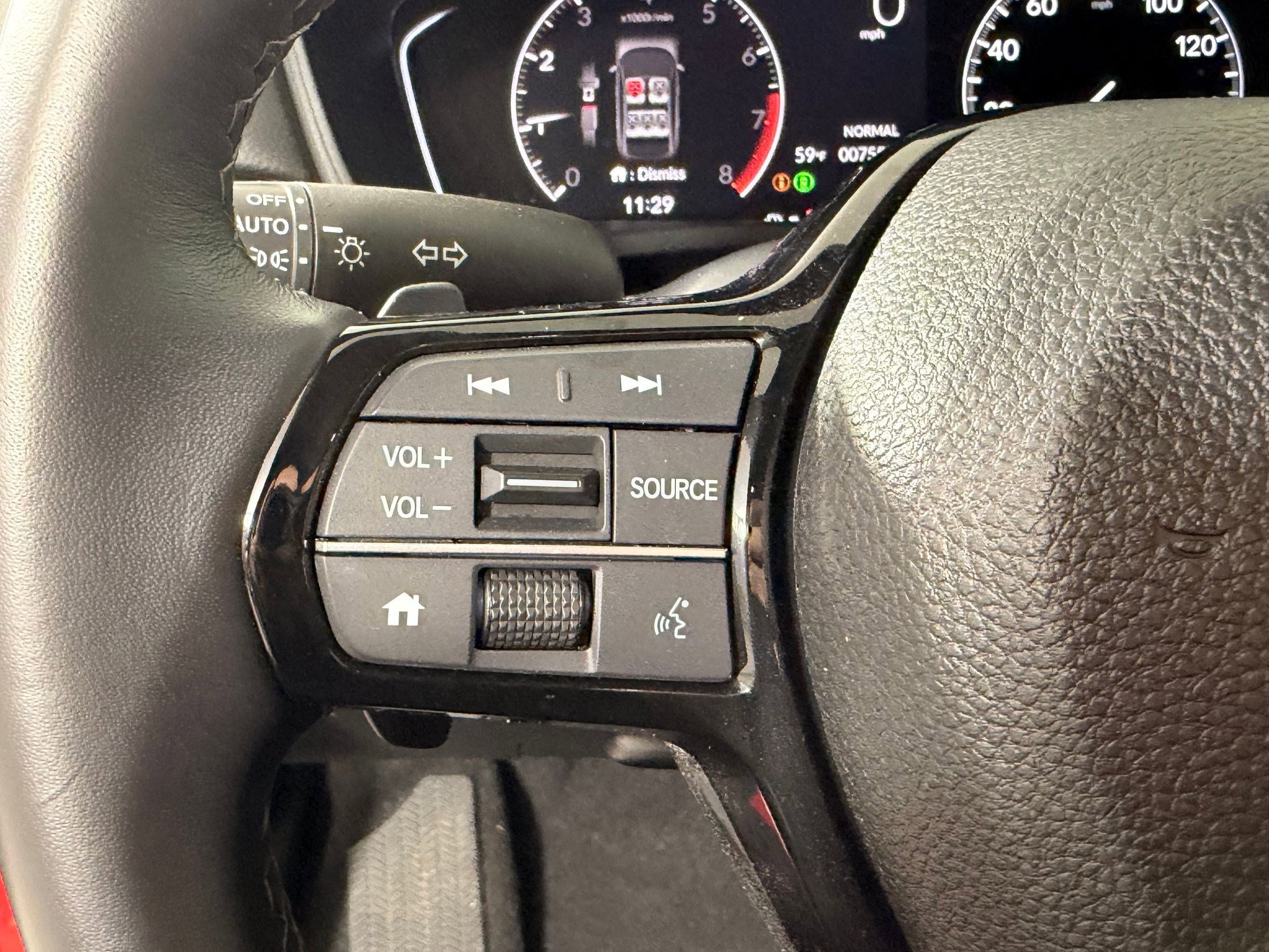 Certified 2025 Honda Civic Sport image 17