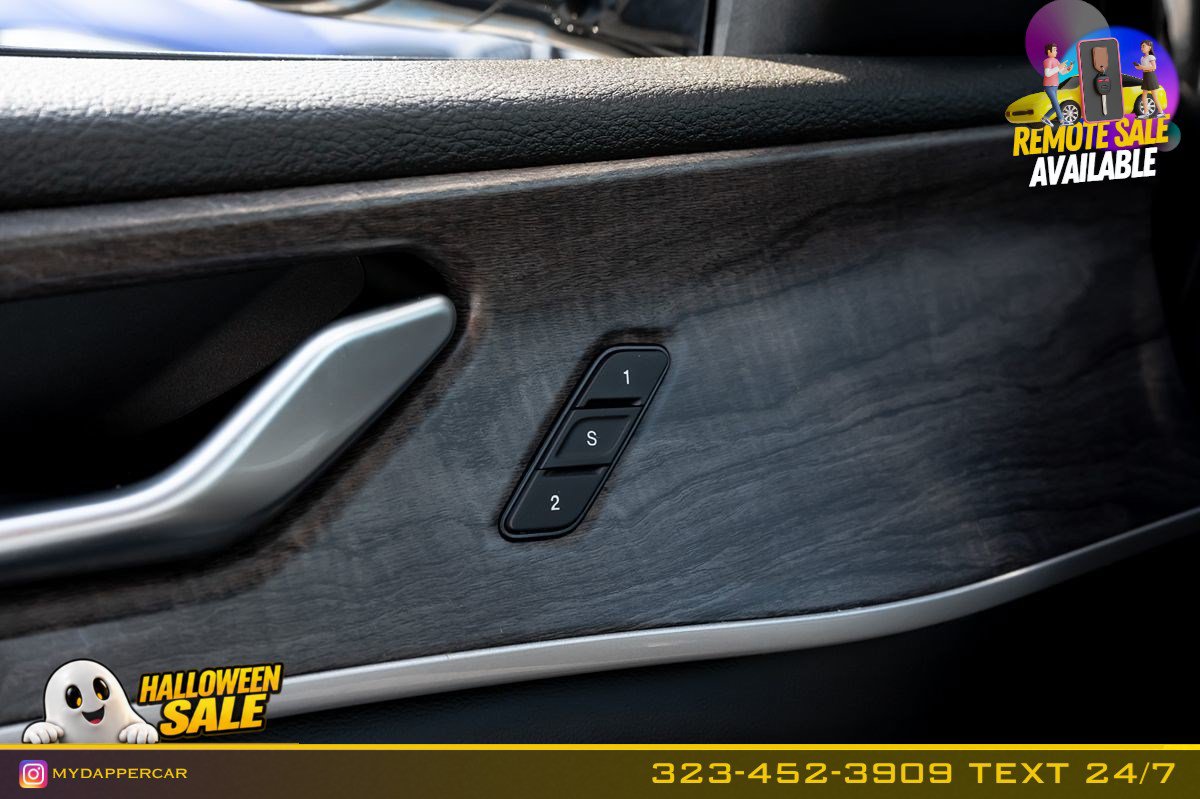Used 2023 Jeep Grand Cherokee Limited w/ Luxury Tech Group II RWD image 29