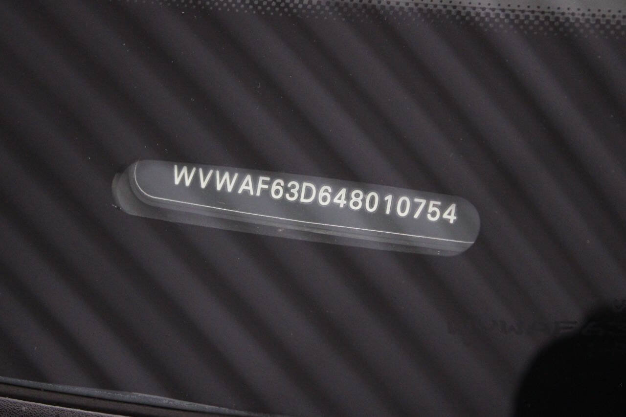 Used 2004 Volkswagen Phaeton V8 AWD/4WD image 39