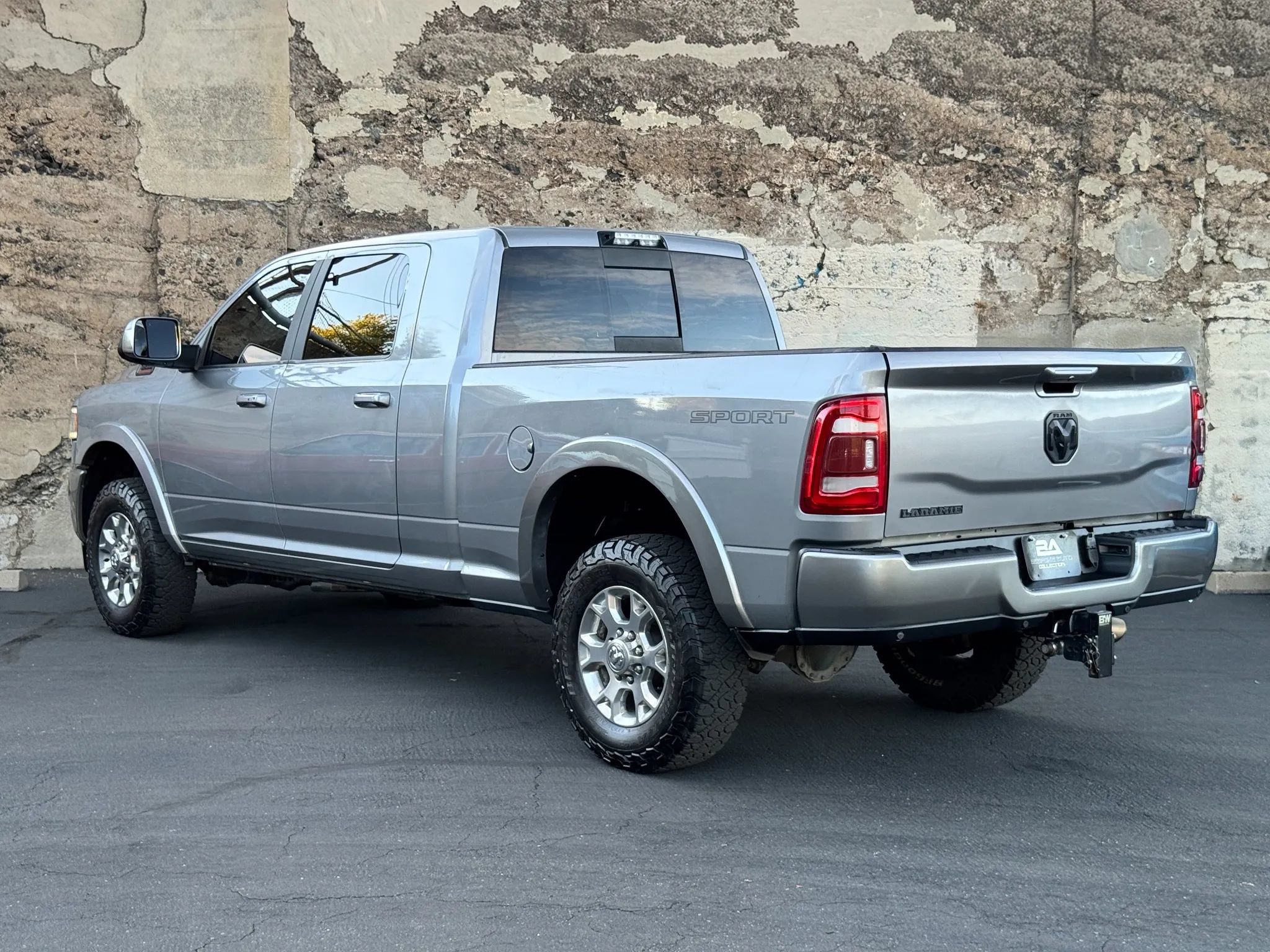 Used 2020 RAM 3500 Laramie AWD/4WD image 9