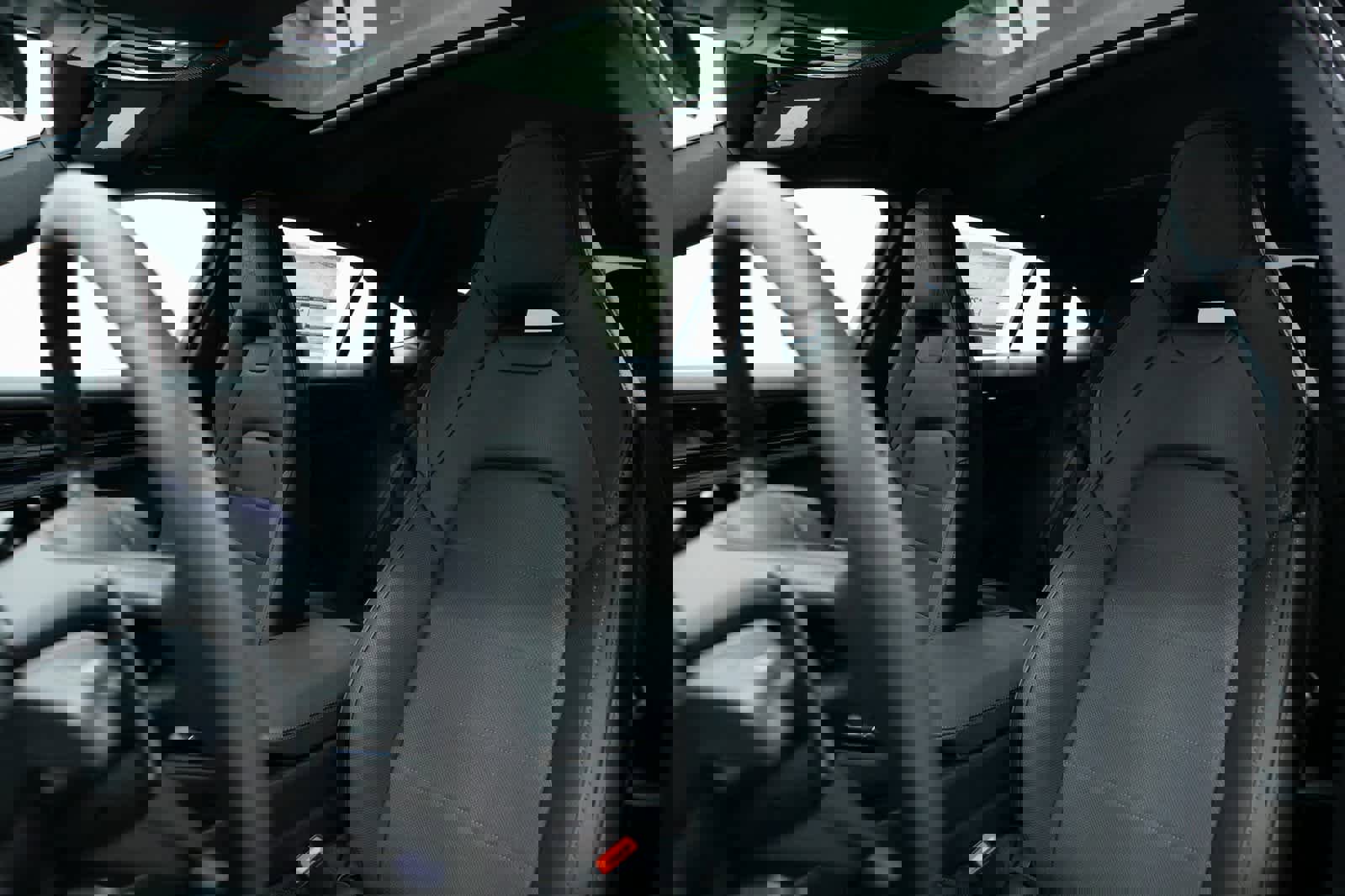 New 2025 Porsche Panamera 4 image 5